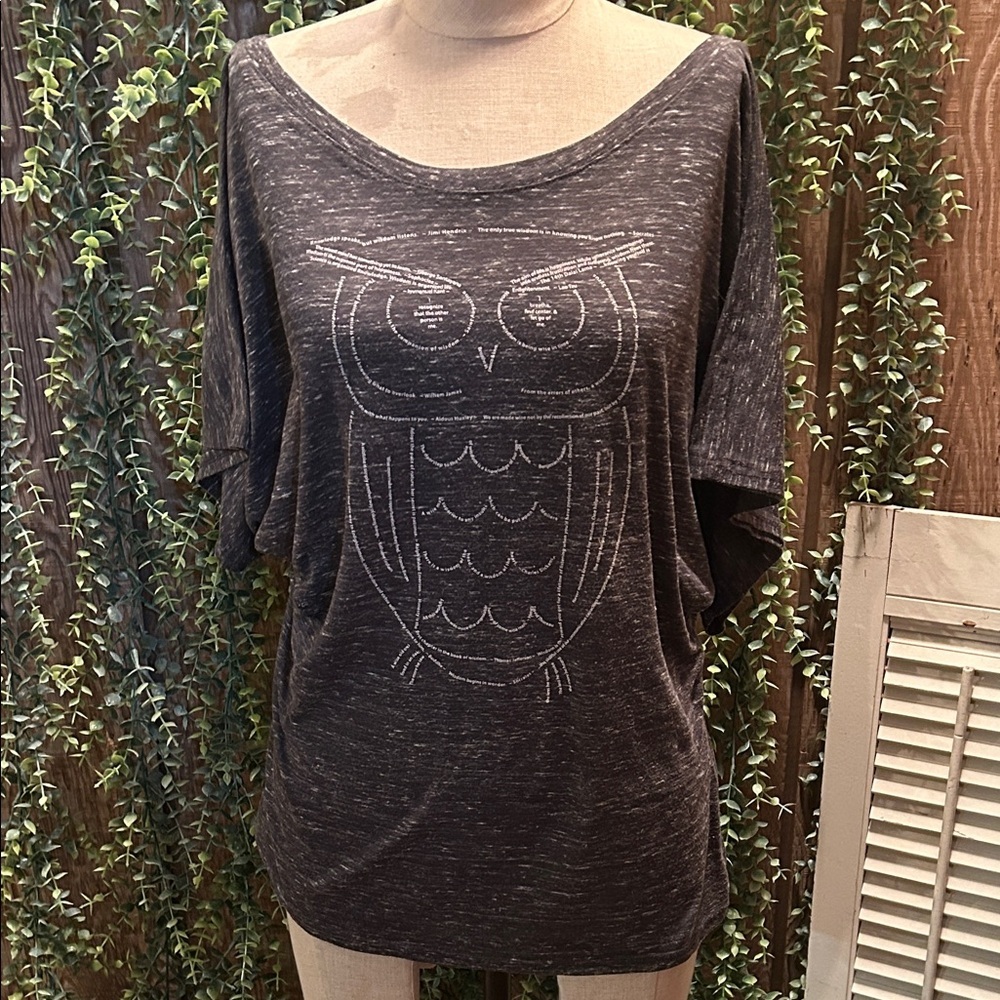 Women's Gray Owl Graphic Top